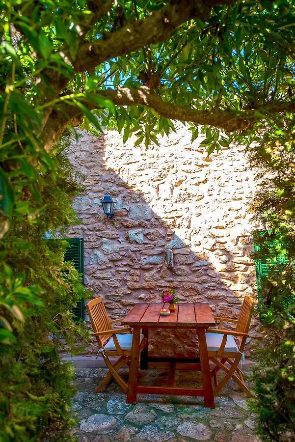 Can Bessol Hotel S'Horta 0*,  Spanien