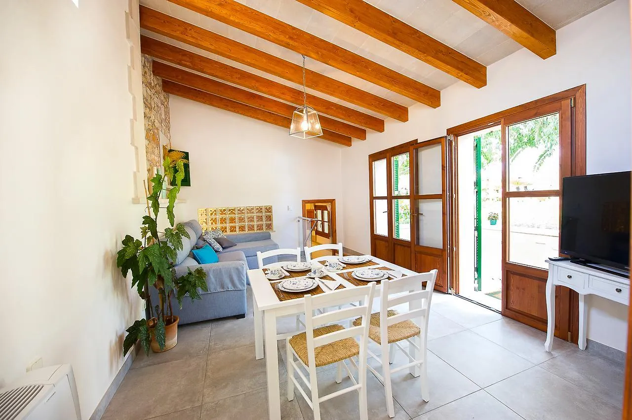 Agroturisme Can Bessol S'Horta 0*,  Spain